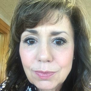 Meet your Posher, Corrine